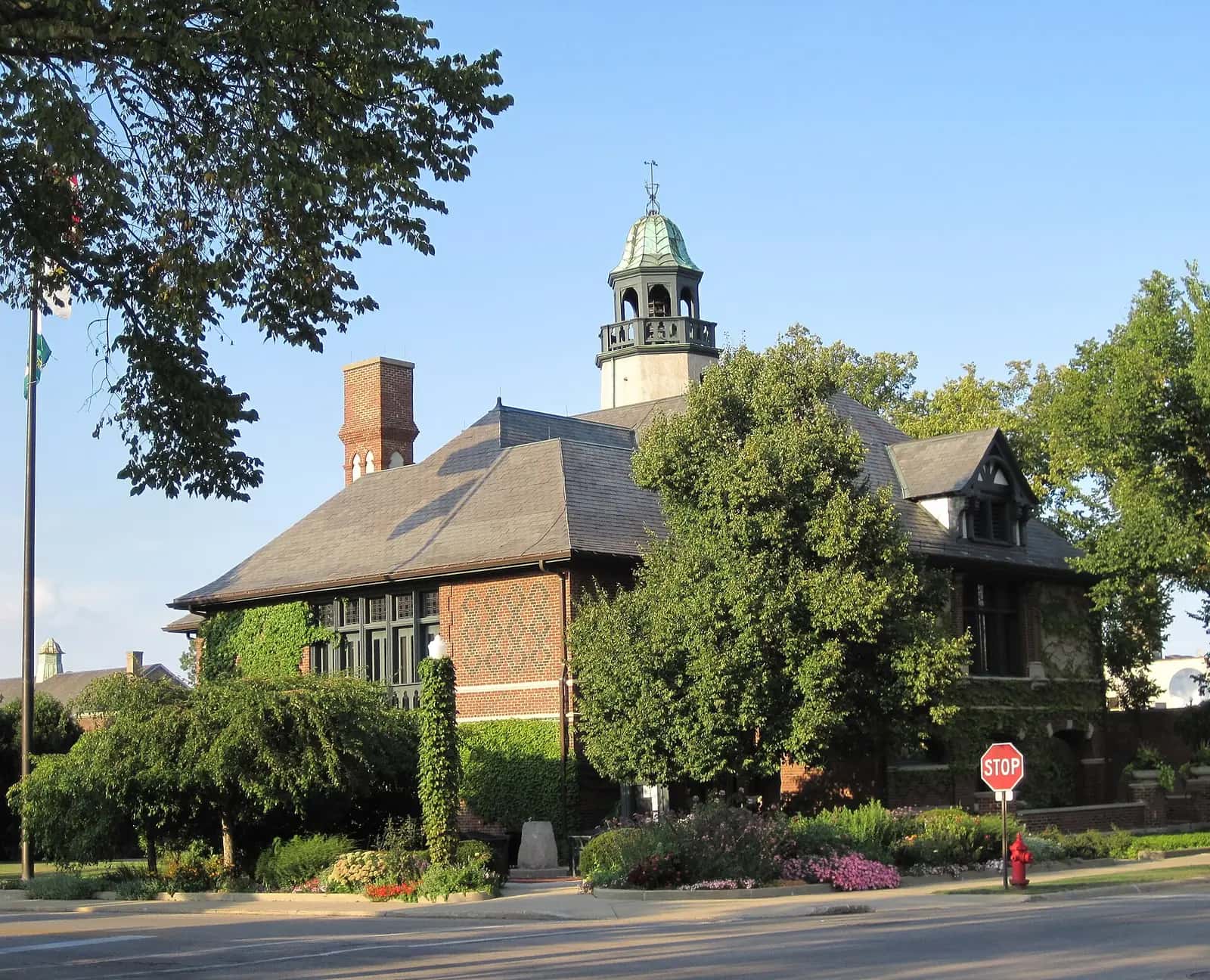 Lake Forest, Illinois city guide image