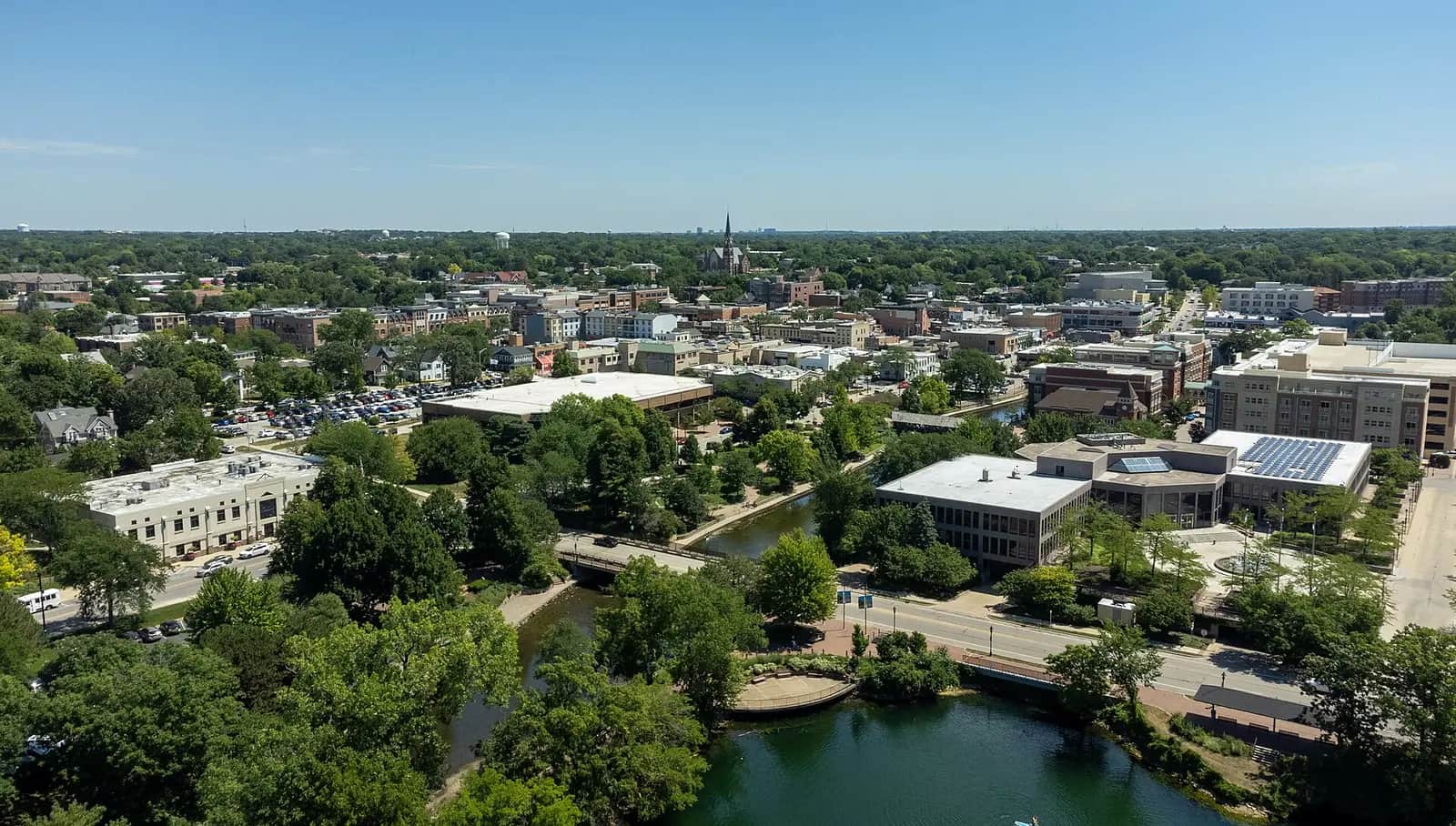 Naperville, Illinois city guide image